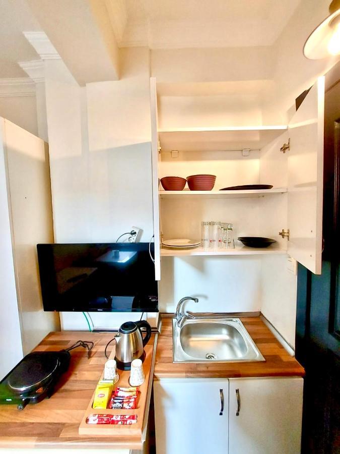 Mates Istiklal Suites Istanbul Exterior foto