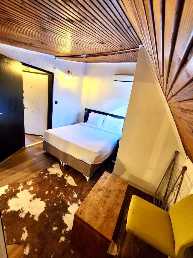 Mates Istiklal Suites Istanbul Exterior foto
