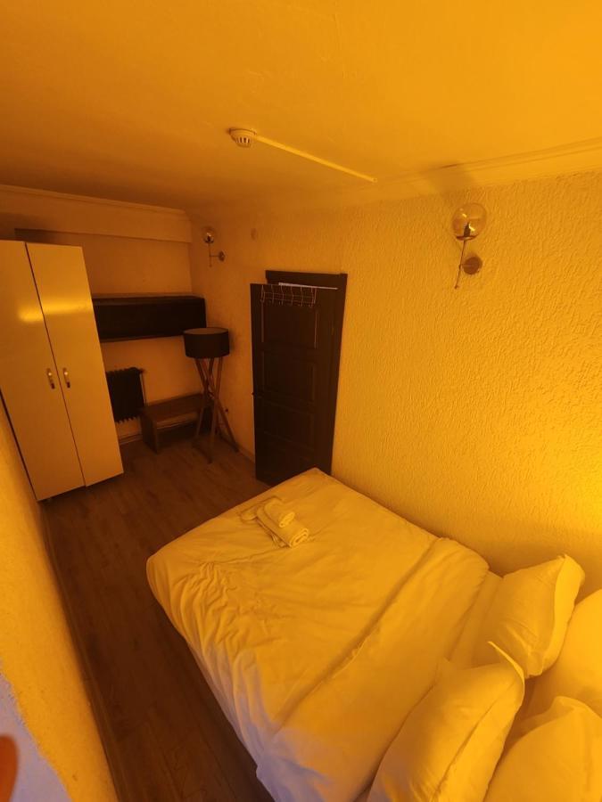 Mates Istiklal Suites Istanbul Exterior foto